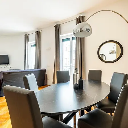 Exclusive 3 Bedrooms Near Duomo Milan