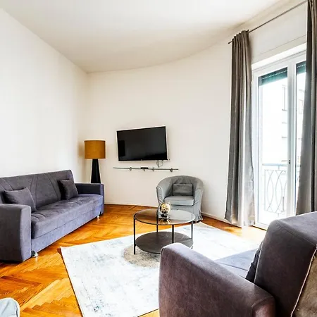 Exclusive 3 Bedrooms Near Duomo Milan