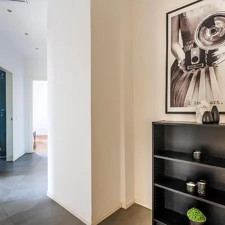 Exclusive 3 Bedrooms Near Duomo