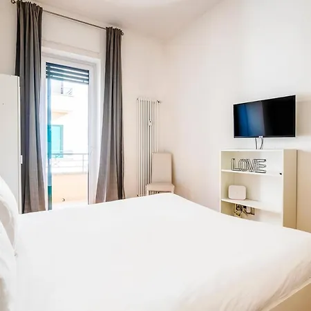 Exclusive 3 Bedrooms Near Duomo * Milan